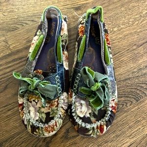 Floral Moccasins